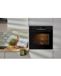 Bosch HQA534BB3B, Built-in oven with added steam function