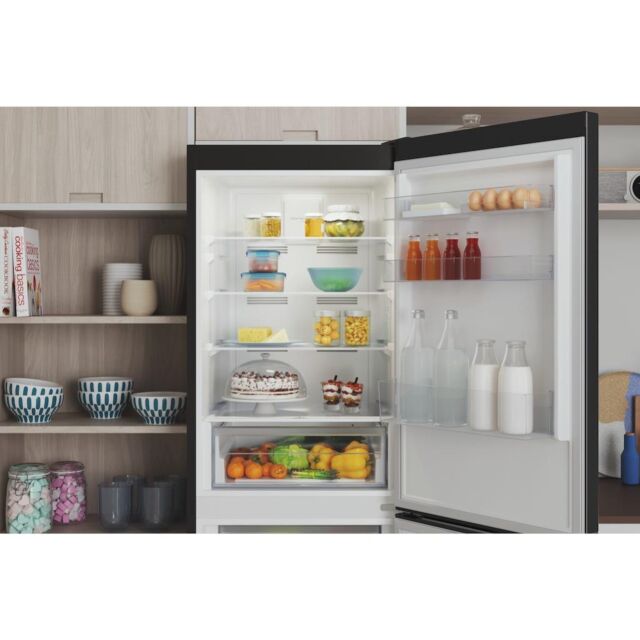 Indesit INFC850TI1K1 Freestanding Fridge Freezer - Black