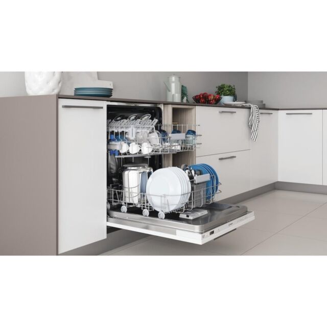 Indesit DIC3B16UK Integrated Dishwasher