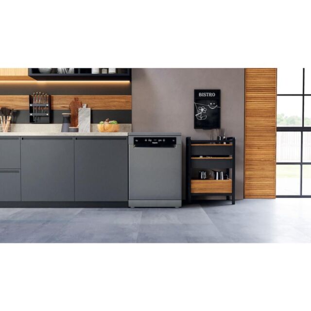 Hotpoint HFC 3C26 WC X UK Dishwasher - Inox