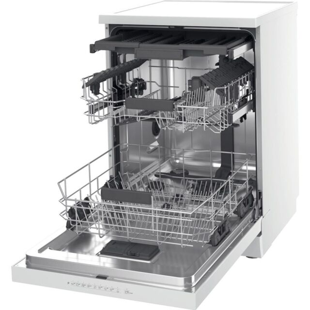 Hotpoint HD7FHP33 60cm Dishwasher - White