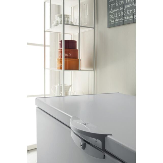 Indesit OS 1A 200 H2 1 Chest Freezer - White