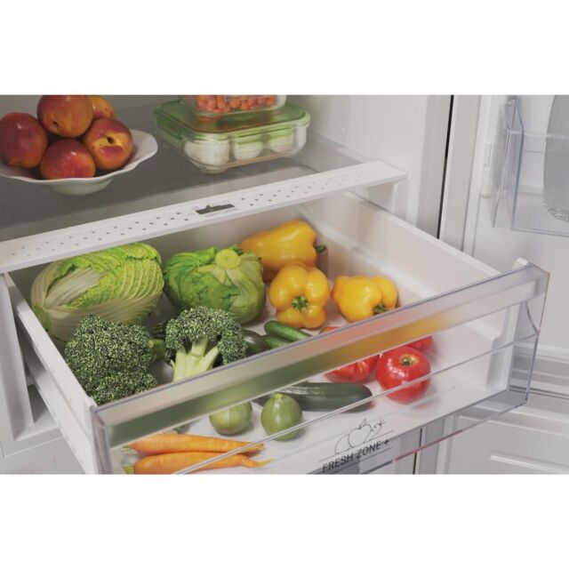 Hotpoint HTFC850TI1W1 Freestanding Fridge Freezer - White