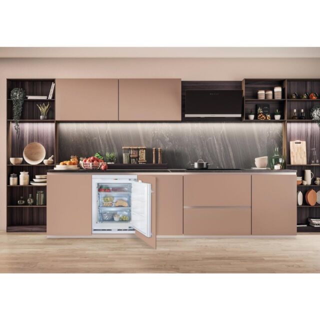 Hotpoint HBUFZ011.UK Low Frost Built-Under Freezer