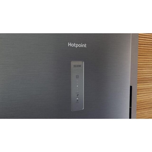 Hotpoint H5X82OSX Freestanding Fridge Freezer