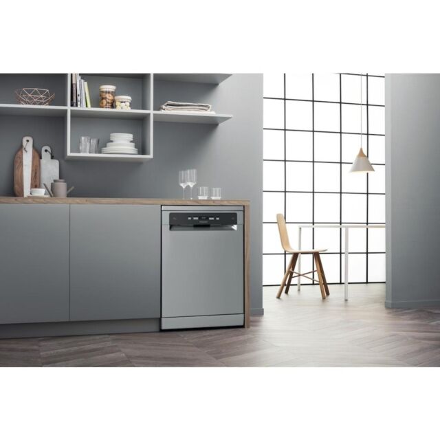 Hotpoint HFC 3C26 WC X UK Dishwasher - Inox