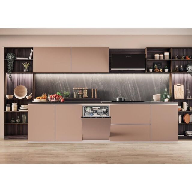Hotpoint Hydroforce H8I HT59 LS UK Built-in 14 Place Setting Dishwasher