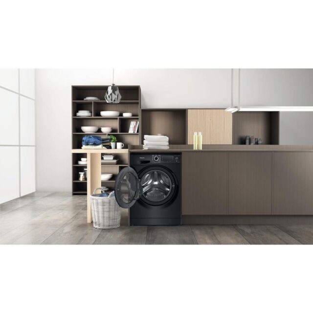 Hotpoint NDD8636BDAUK 8+6kg Freestanding Washer Dryer