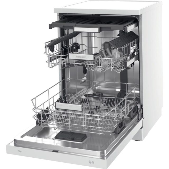 Hotpoint H7F HS41 UK Maxi Space Freestanding 15 Place Settings Dishwasher