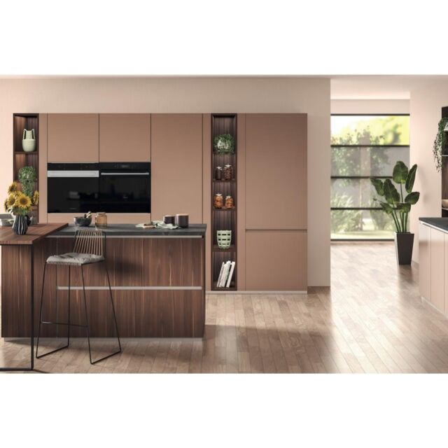 Hotpoint MP676BLH Built-In Microwave - Black