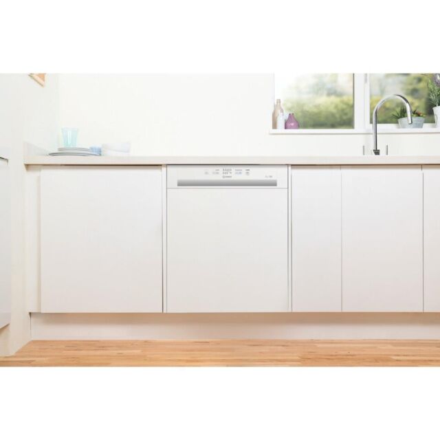 Indesit I3B L626 UK Push&Go Built-In Dishwasher