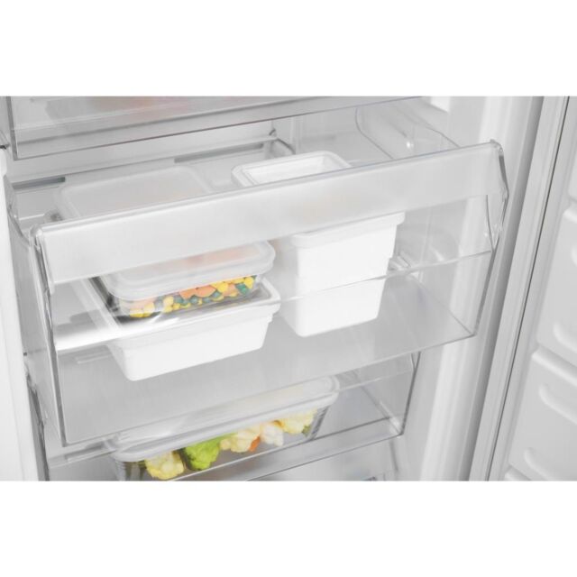 Hotpoint HF 1801 E F2 UK Frost Free Built-In Freezer