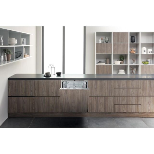 Hotpoint HIE 2B19 UK Integrated Dishwasher