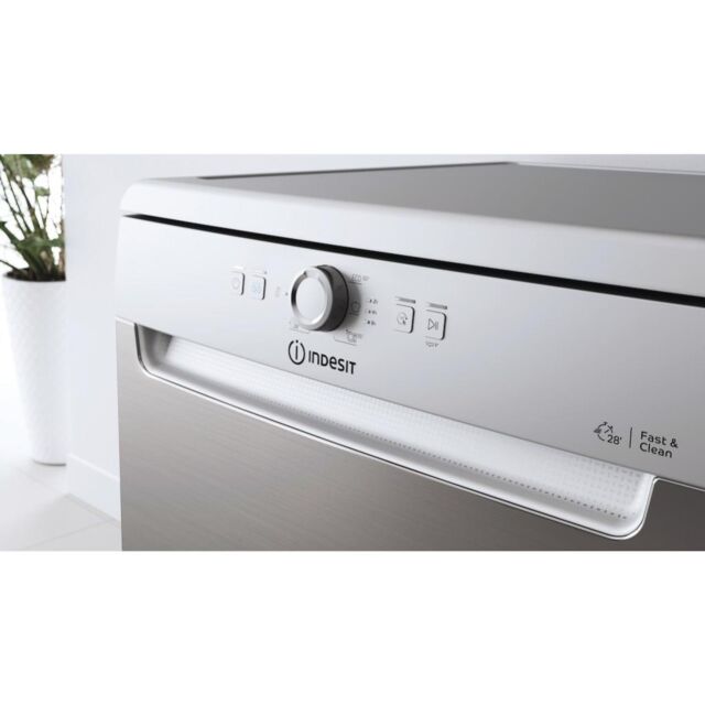 Indesit DFE 1B19 X UK Dishwasher - Silver