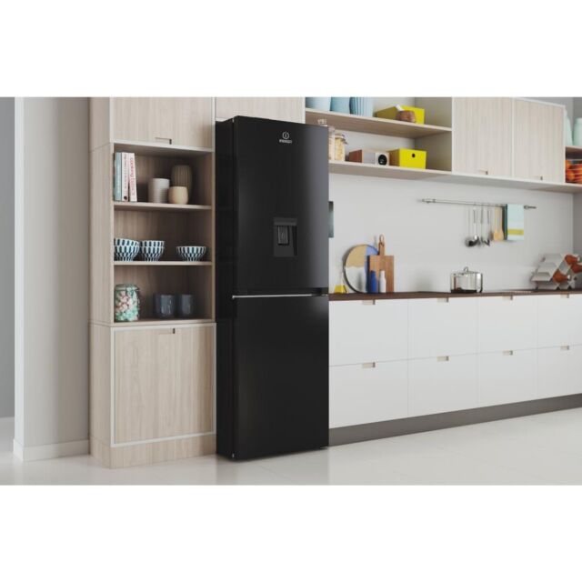 Indesit INFC850TI1KAQUA1 Freestanding Fridge Freezer - Black