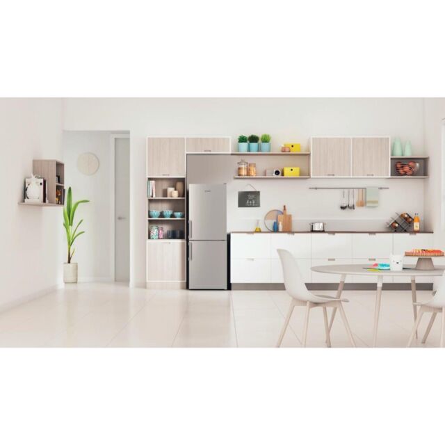 Indesit IB55 532 S UK Freestanding Fridge Freezer