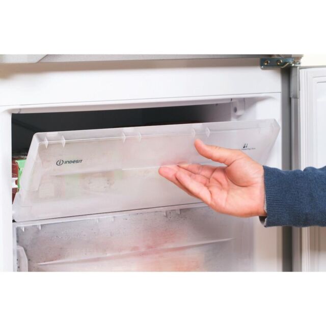 Indesit IBD 5515 B 1 Fridge Freezer - Silver