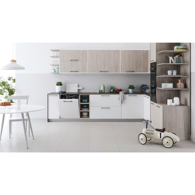 Indesit DIE 2B19 UK Ecotime Integrated Dishwasher - White