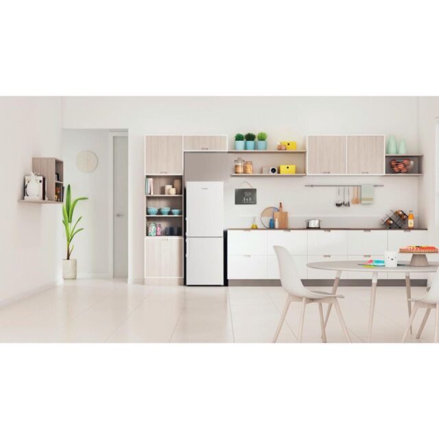Indesit IB55 532 W UK Freestanding Fridge Freezer