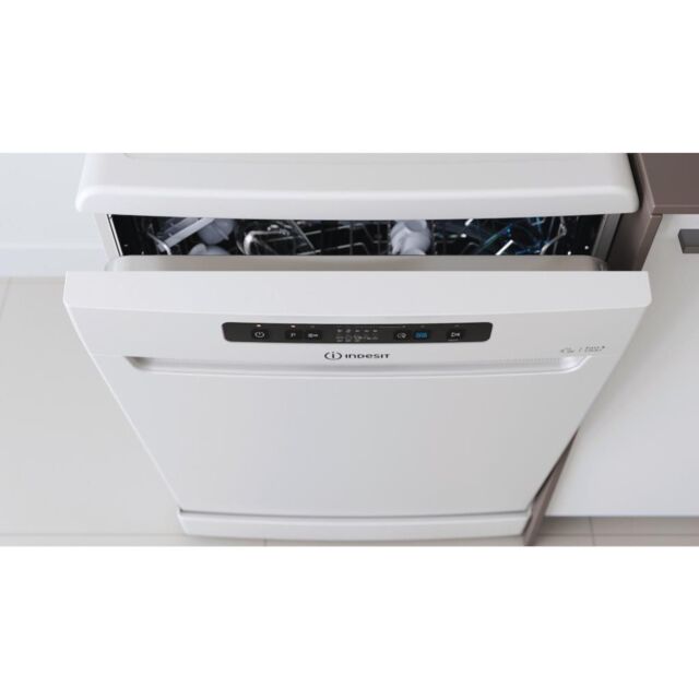 Indesit DFC2B16UK Dishwasher - White