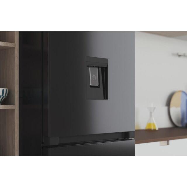 Indesit INFC850TI1KAQUA1 Freestanding Fridge Freezer - Black