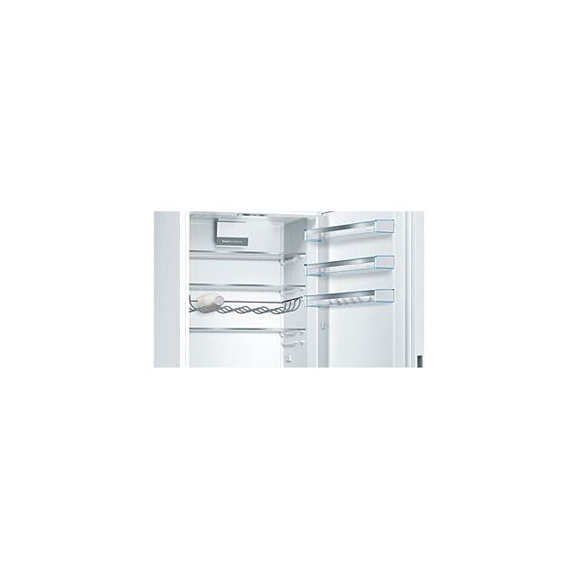 Bosch KGE49AWCAG, Free-standing fridge-freezer with freezer at bottom