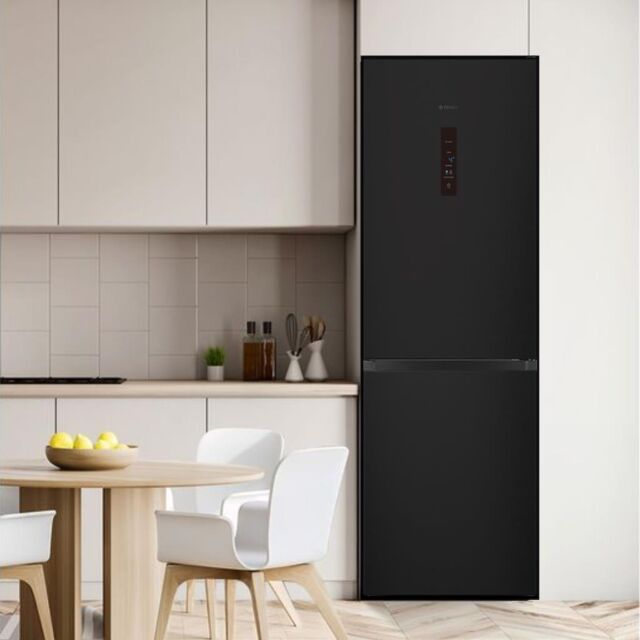Teknix FFH1865BIX 60cm 70/30 Fridge Freezer Total No Frost with Metal Tech Cooling - Black Steel