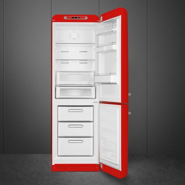 Smeg FAB32RRD5UK 60cm 50s Style Right Hand Hinge Fridge Freezer, Red