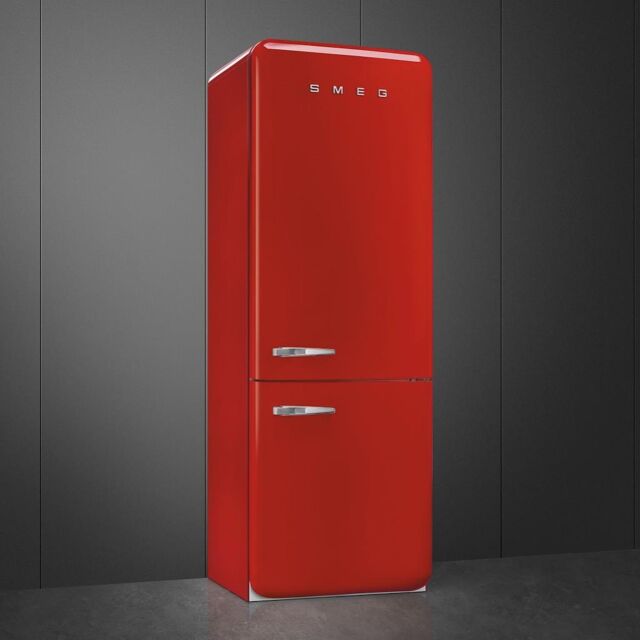 Smeg FAB38RRD5 70cm 50s Style Right Hand Hinge Fridge Freezer, Red