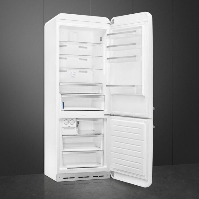 Smeg FAB38RWH5 70cm 50s Style Right Hand Hinge Freezer, White