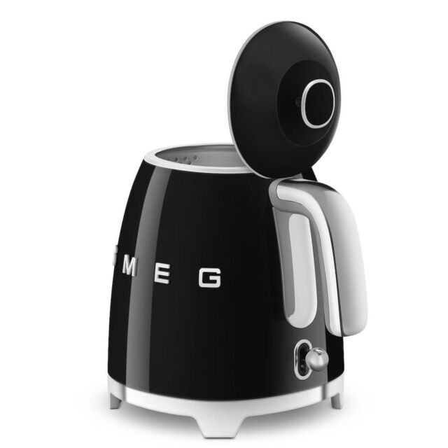 Smeg KLF05BLUK Kettle, Black