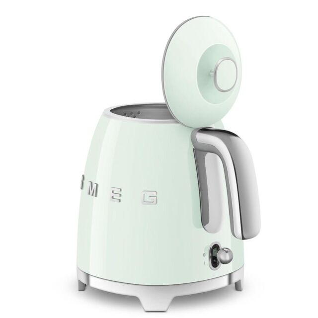Smeg KLF05PGUK Kettle, Green