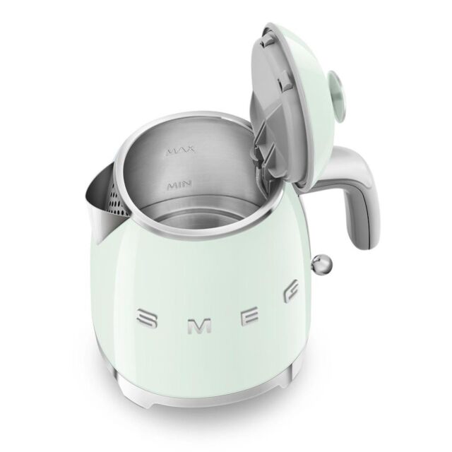 Smeg KLF05PGUK Kettle, Green