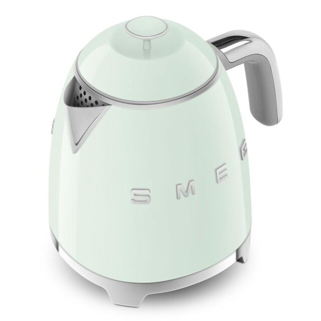 Smeg KLF05PGUK Kettle, Green