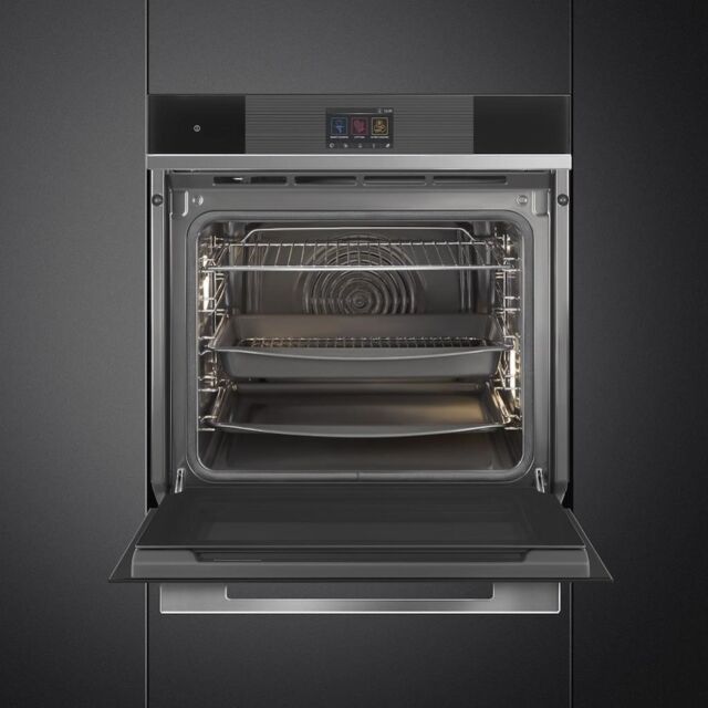 Smeg SOP6104TPN 60cm Linea Pyrolytic Multifunction Oven in Black Glass