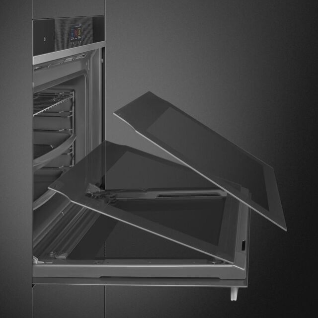 Smeg SOP6104TPN 60cm Linea Pyrolytic Multifunction Oven in Black Glass
