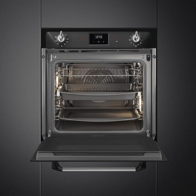 Smeg SOP6900TN 60cm Victoria Pyrolytic Single Oven, Black
