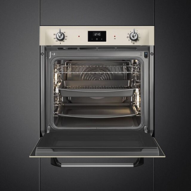 Smeg SOP6900TP 60cm Victoria Pyrolytic Single Oven, Cream